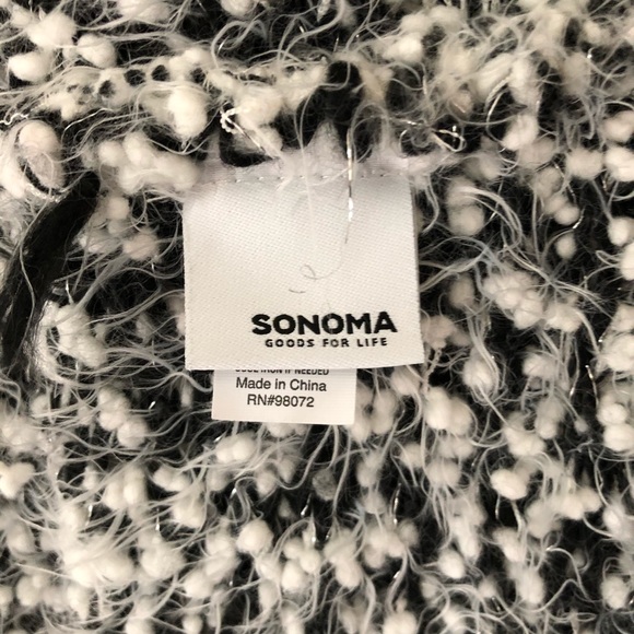 ⚫️ Black & White Infinity Scarf - Picture 5 of 6